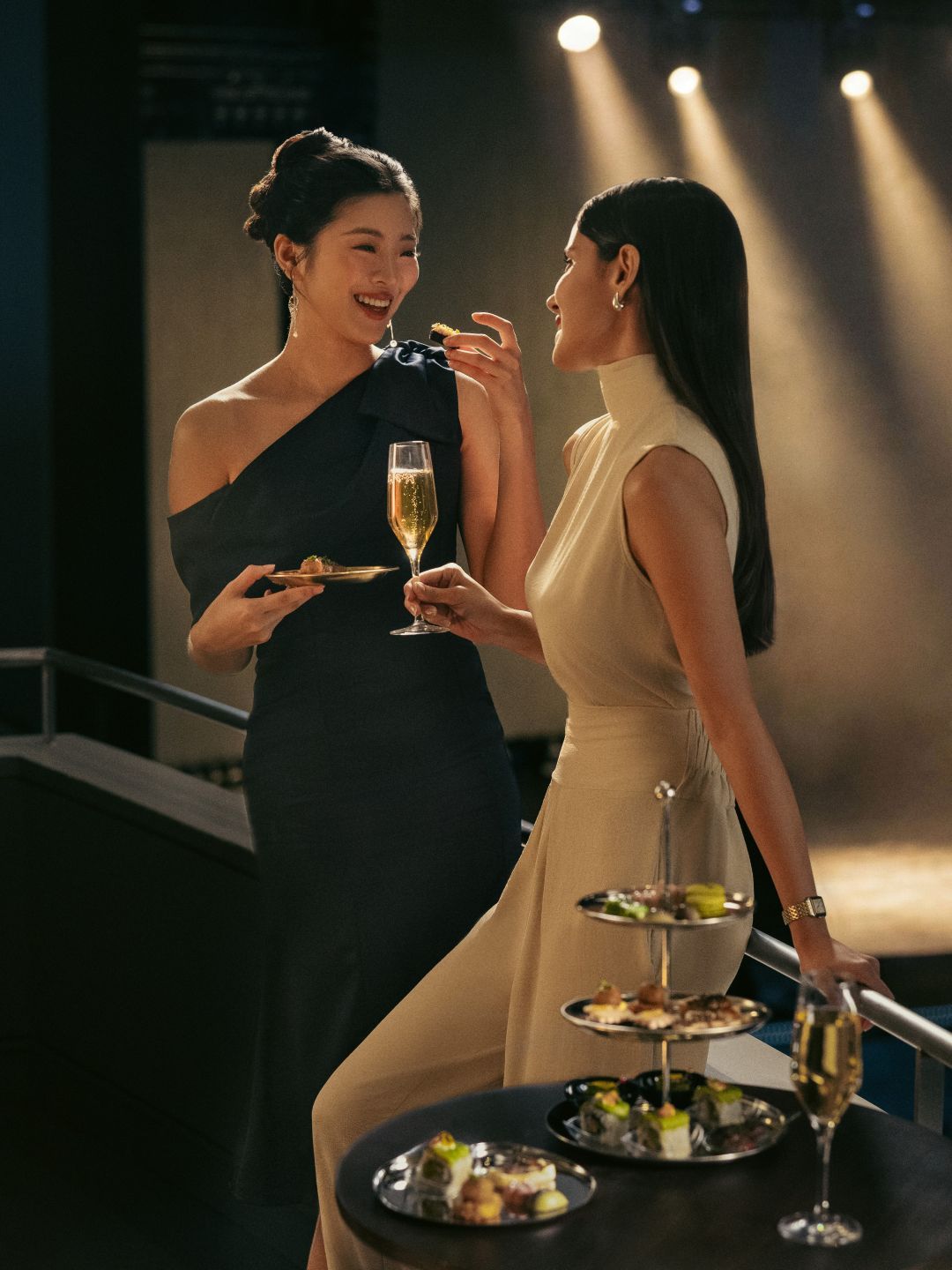 ショー&ダイニング