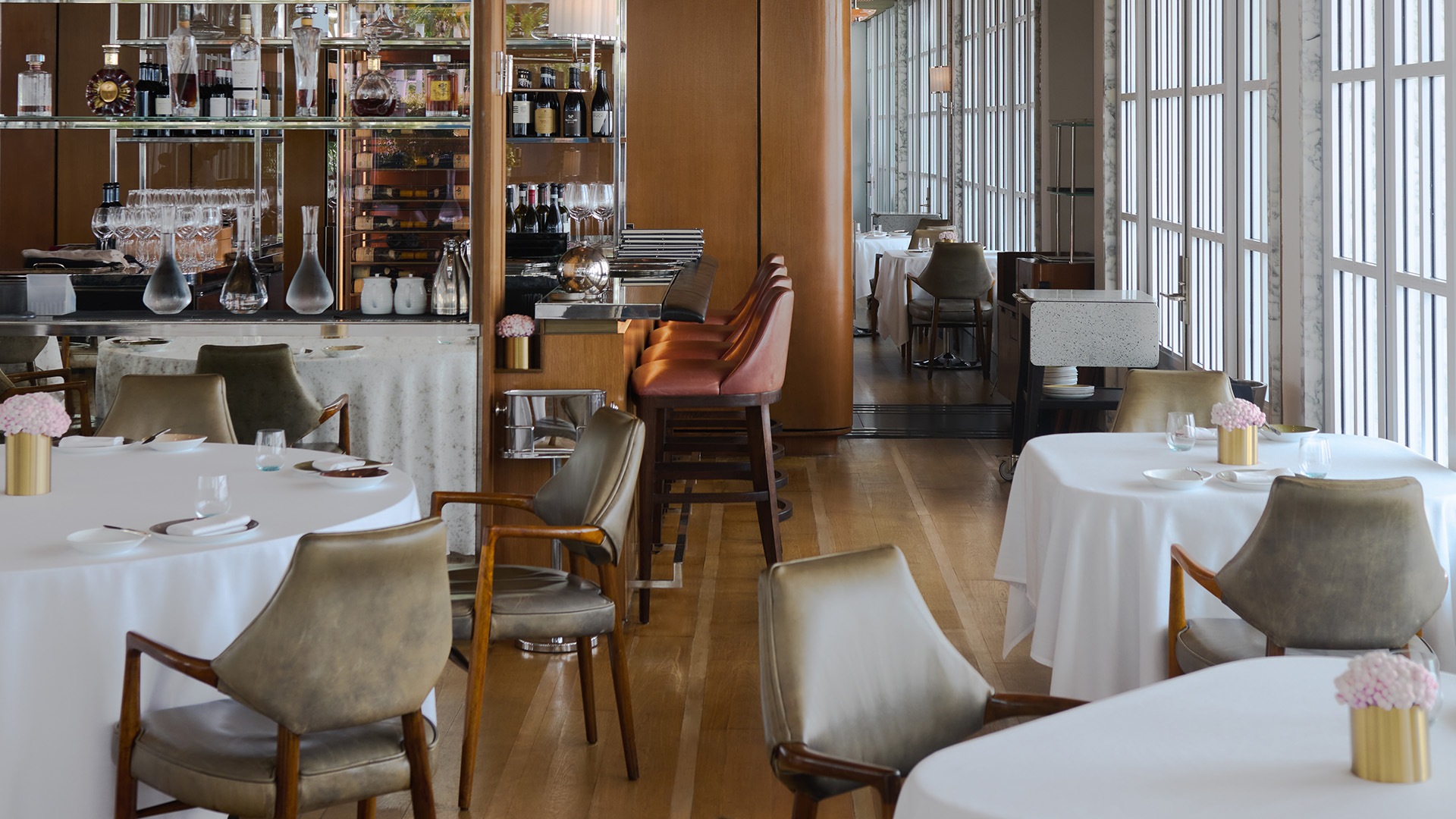 シンガポール最高峰の極上和牛を味わえるレストラン、Spago Dining Roomのダイニングエリア