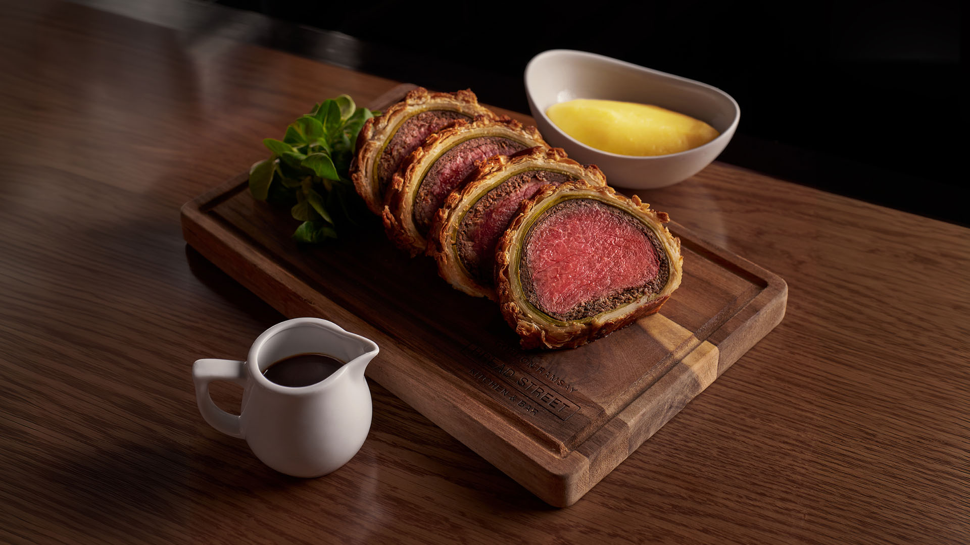 Bread Street Kitchenの「ビーフウェリントン」で祝う母の日のランチ/ディナー