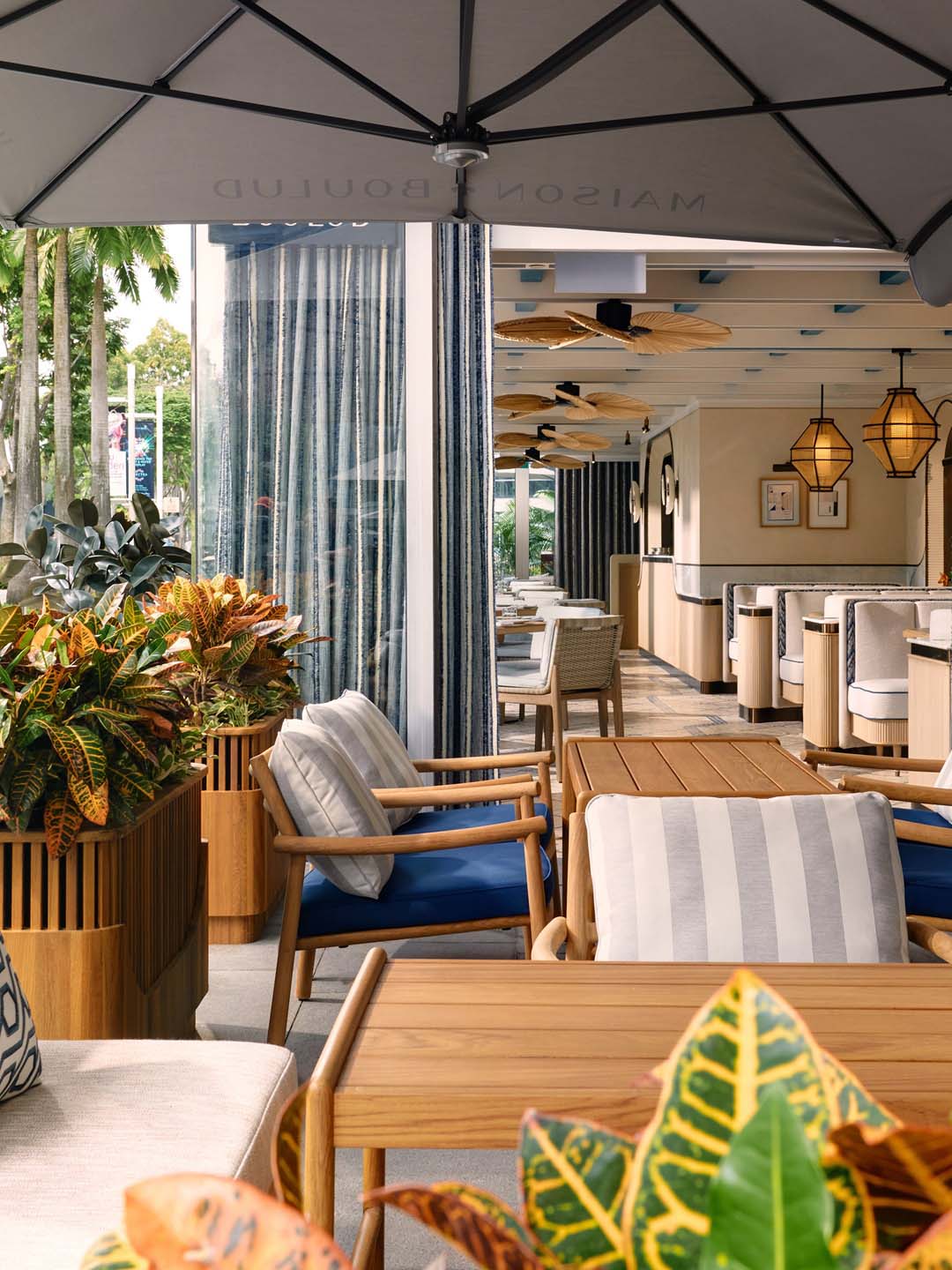 ウォーターフロント　Maison Boulud　シンガポール