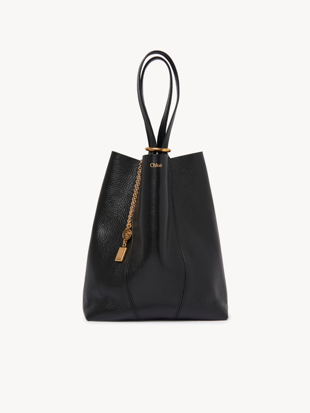 Chloé | ファッション | ザ・ショップス｜マリーナベイサンズ