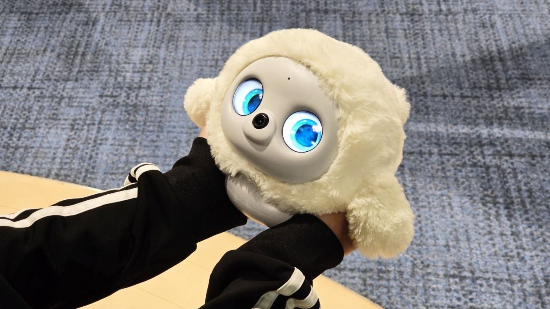 Art of Being Calm: Connect with an AI Pet