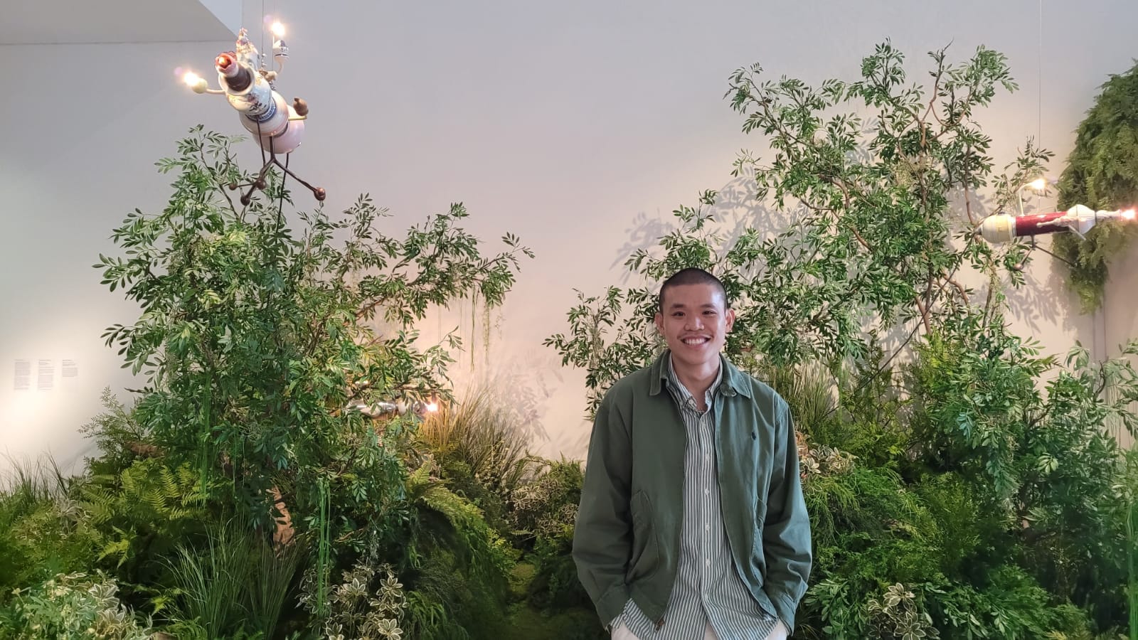 キュレーターによるガイドツアー:Another World Is Possible