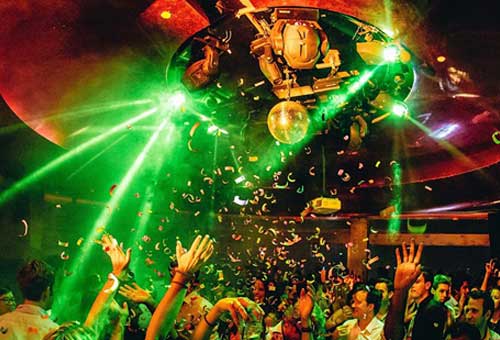 シンガポールのナイトクラブ ナイトライフ マリーナベイ サンズ