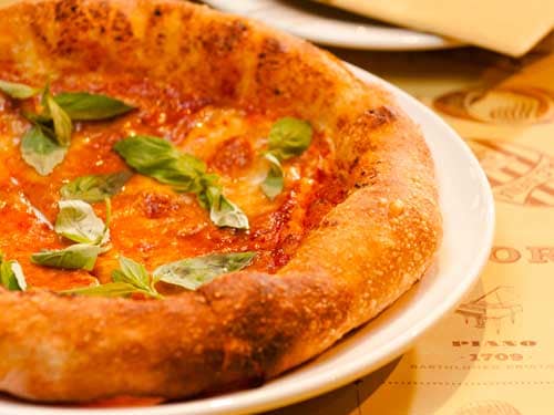 Marina Bay SandsのPizzeria Mozzaのエクスプレスランチ