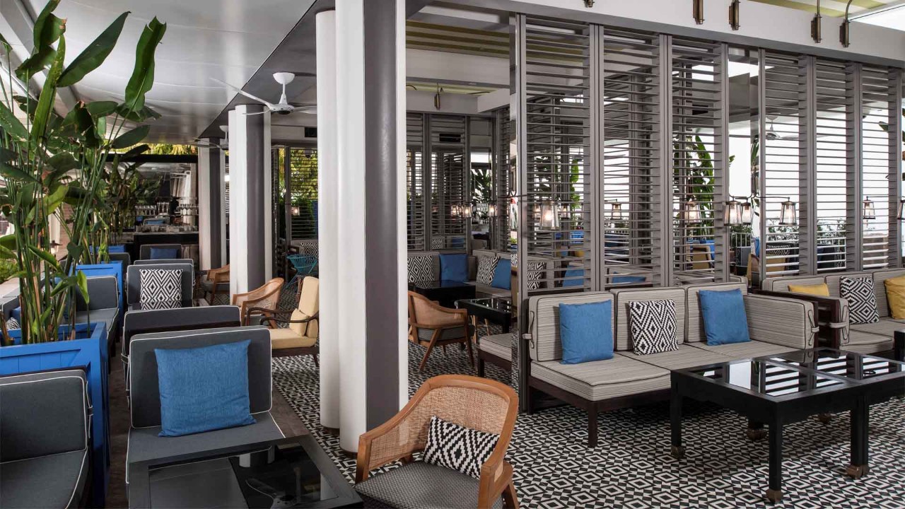 Rooftop bar in Singapore at the rooftop of Marina Bay Sands